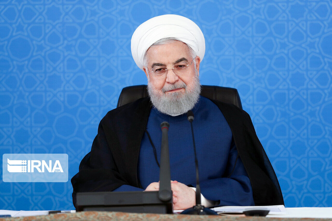 الرئيس روحاني يؤكد ضرورة بذل الجهود للمزيد من تطوير العلاقات بين طهران وبغداد