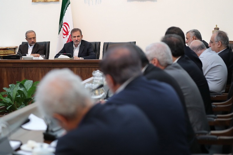 جهانغیری : یجب التحكم بمصادر العملة الصعبة فی ظل التحدیات الراهنة