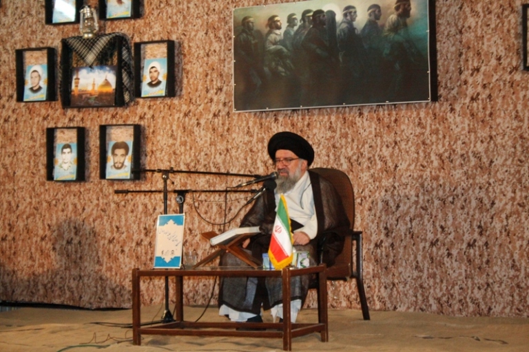 آية الله خاتمي: دعم فلسطين ياتي في سياق الدفاع عن الثورة الاسلامية