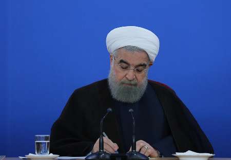 الرئيس روحاني يوعز بإرسال الإغاثة الفورية إلي المنكوبين بالسيول في البلاد