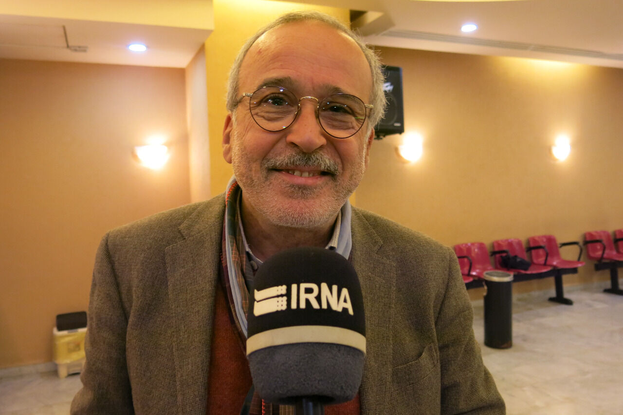 الحل الوحيد في لبنان هو الاستماع لنداء الشارع