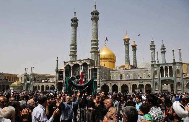 قم در سالروز شهادت امام جواد(ع) به سوگ نشست