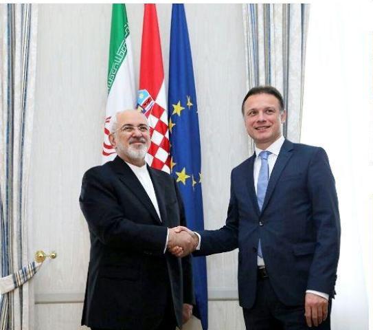 ظريف يوكد اهمية تعزيز العلاقات بين ايران وكرواتيا