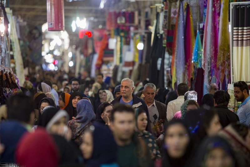 ايران تتحكم بعمليات شراء ونقل البضائع من أسواق مدنها الحدودية