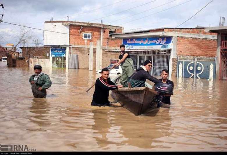 تفریغ المیاه فی میدنة 'آق قلا' المنكوبة علي سلّم الأولویات فی محافظة جلستان