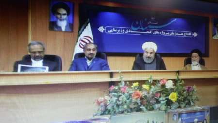 روحاني : صادرات البلاد تخطت الواردات بعد 63 عاما