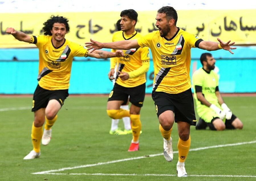 سباهان اصفهان يعود لصدارة الدوري الايراني بفوز عريض على مس رفسنجان