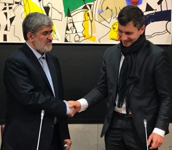 نائب رئيس البرلمان الايراني يلتقي رئيس لجنة التعليم والثقافة النيابية في فرنسا