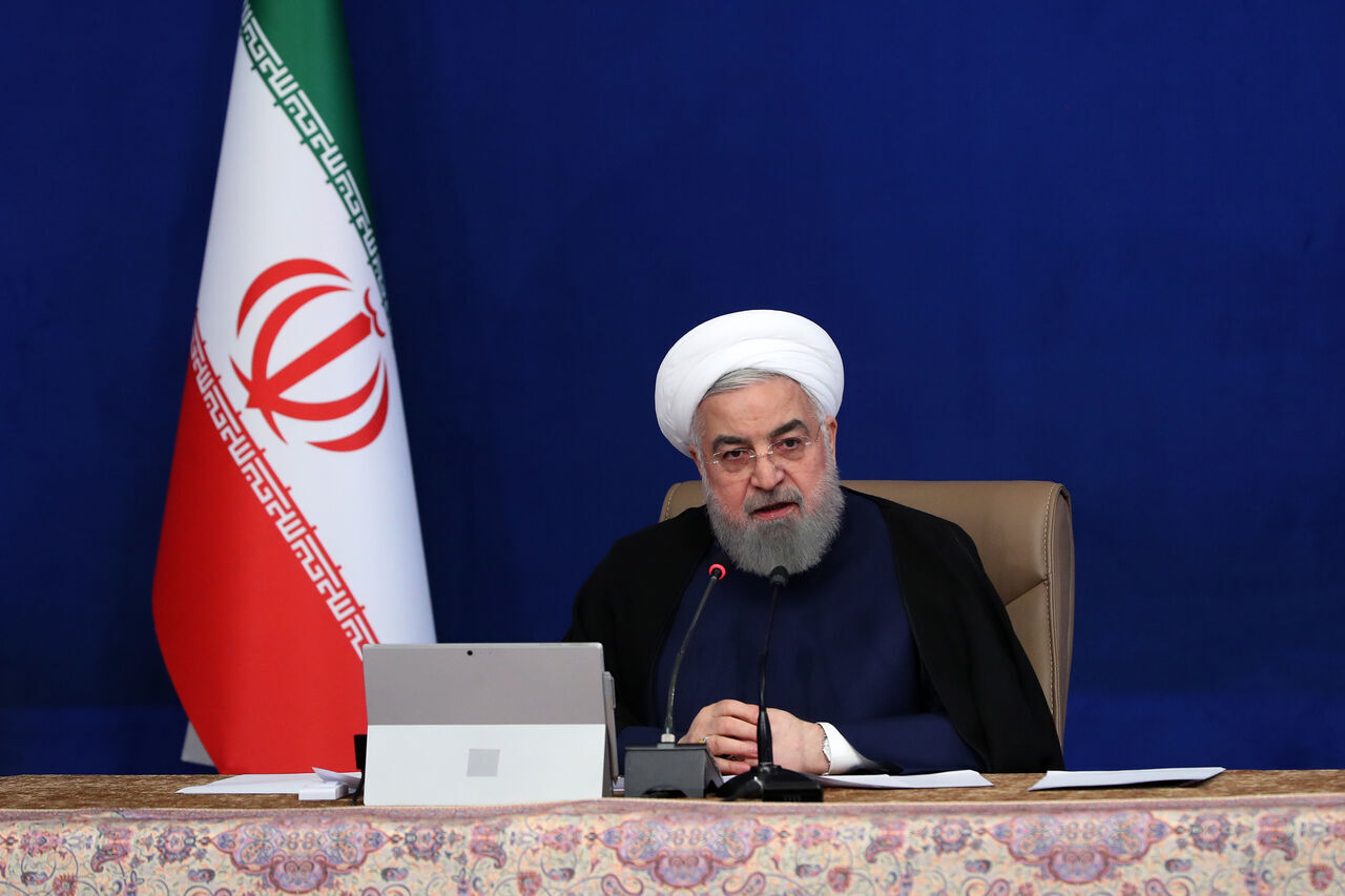 الرئيس روحاني يرعى تدشين المرحلة الاولى من مشروع نقل مياه الخليج الفارسي