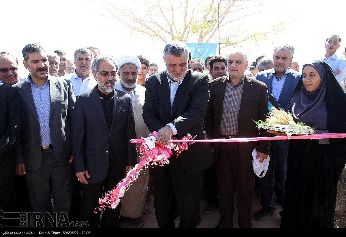 افتتاح طرح آبیاری نوین روستای حجت آباد باحضور وزیر جهاد کشاورزی در یزد