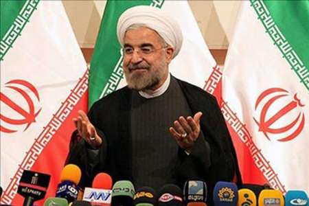 روحاني يشيد بدور حرس الثورة الإسلامية في الدفاع عن الشعوب المظلومة في المنطقة