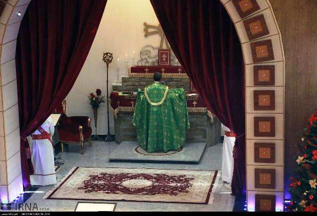 اقامة مراسم العشاء الرباني في مدينة ارومية بمناسبة ميلاد المسيح عليه السلام