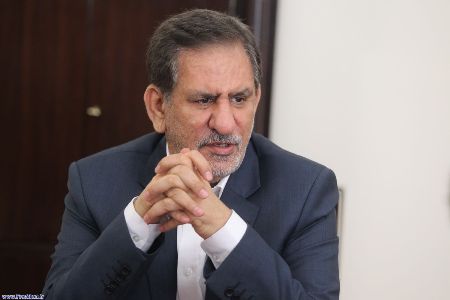 ايران حققت نموا ملحوظا في المجالات الصناعية والزراعية