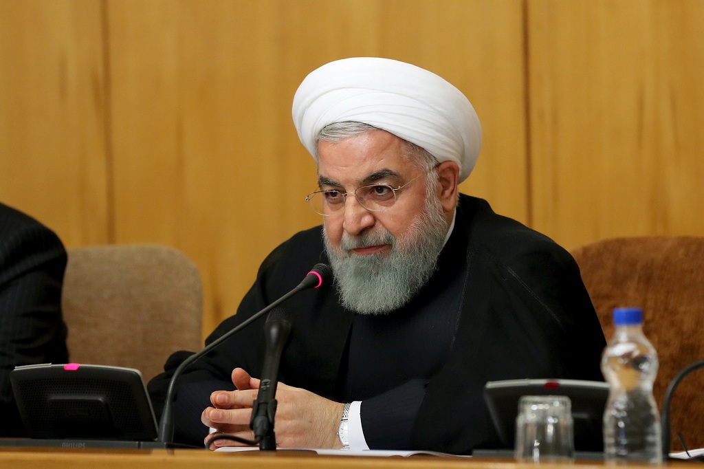 روحانی: مساعدة منكوبی زلزال كرمانشاه كانت عملا وطنیا