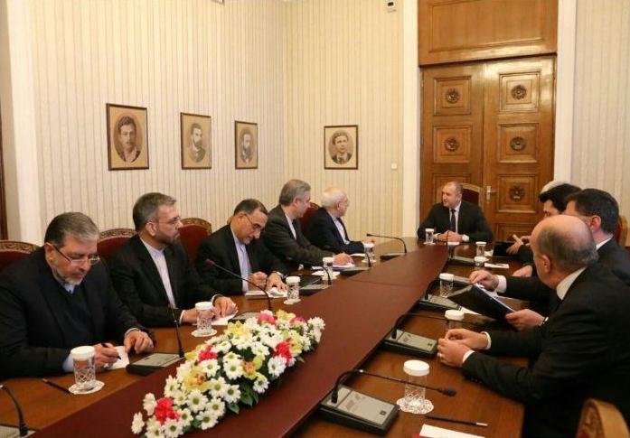الرئيس البلغاري: تعزيز العلاقات الاقتصادية مع ايران يأتي ضمن اولويات بلغاريا