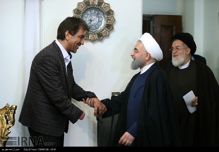 روحاني: الشعب الايراني يثمن تضحيات الشهداء والمضحين واسرهم