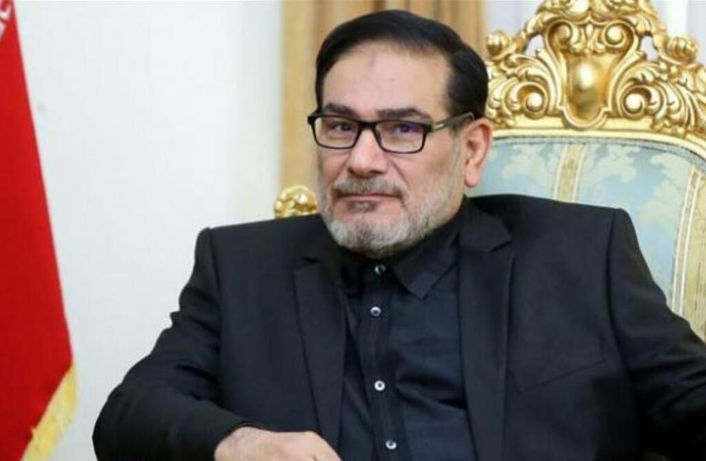شمخاني: “هوك”، فشل مثل ” بولتون” و “بومبيو” سيضطر الى حزم حقائبه
