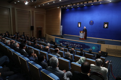 الرئيس روحاني: الانتخابات ليست هدية من عالم الغرب