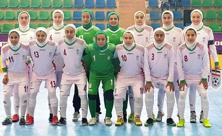 تتويج منتخب فتيات ايران تحت 20 عاما لكرة الصالة بكأس “كافا” الدولية