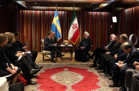 الرئيس روحاني يعلن عن فتح صفحة جديدة في العلاقات بين طهران ستوكهولم
