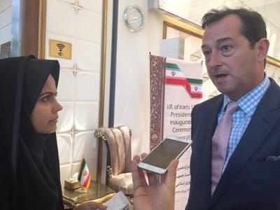 سفير بريطانيا: الحكومة البريطانية ملتزمة بالإتفاق النووي بشكل كامل
