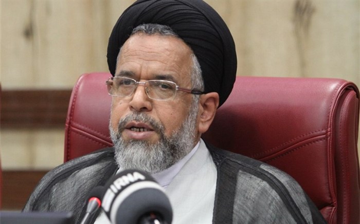 إعادة أحد المخلّين بالاقتصاد الي ايران
