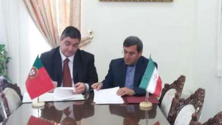 التوقيع علي اتفاقية الغاء التاشيرات الدبلوماسية بين ايران والبرتغال