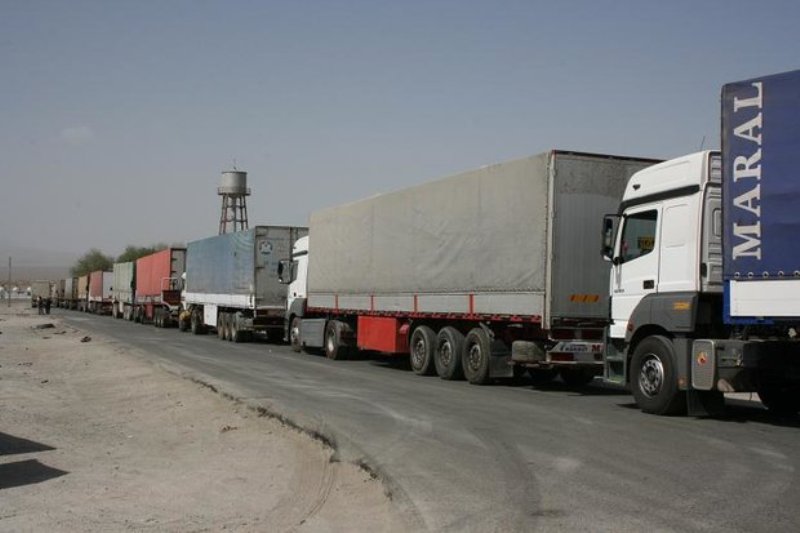 طابور الشاحنات في حدود بازركان لايخص ايران
