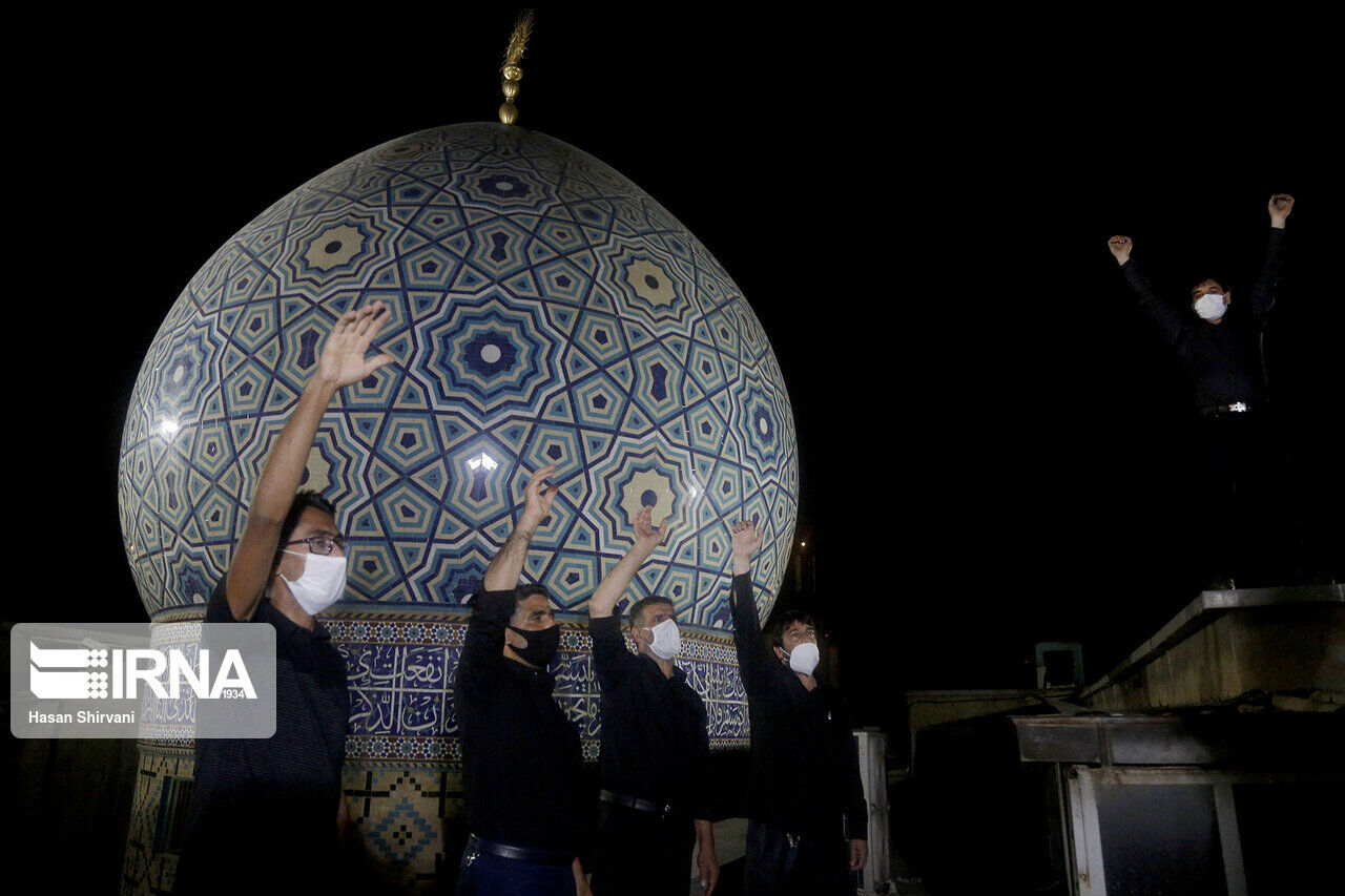 المدن الايرانية تتشح بالسواد في ذكرى استشهاد الامام الحسين عليه السلام