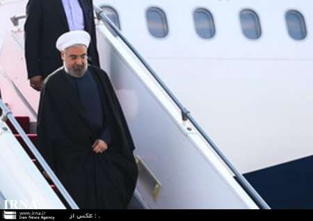 الرئيس روحاني في مشهد لحضور المؤتمر الدولي لشهداء العالم الإسلامي