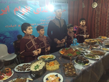 انطلاق مهرجان 'غذاء وموسيقي القوميات الايرانية' في عسلوية