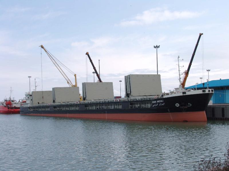 السفن التجارية الايرانية لديها الحق في استخدام جميع المواني العالمية