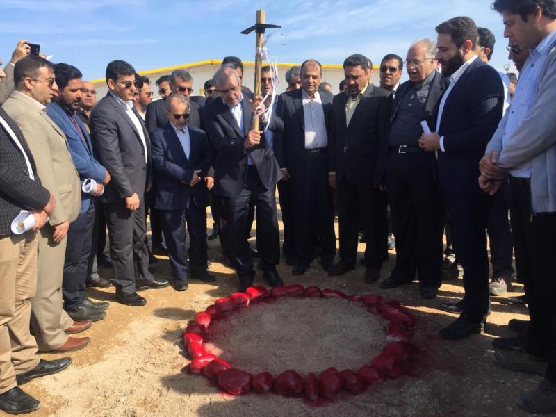بدء العمليات التنفيذية لمد طريق خرمشهر-بندر الإمام الخميني السككي