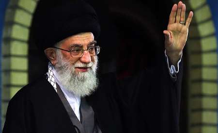 قائد الثورة الاسلامیة یحدد الخطوط العریضة للسیاسات الایرانیة خلال العام الجدید