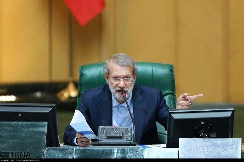 مشروع استجواب علي لاريجاني يصل إلي هيئة رئاسة البرلمان الإيراني
