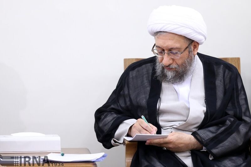 رئيس مجمع مصلحة النظام يبعث برقية الى اية الله السيستاني