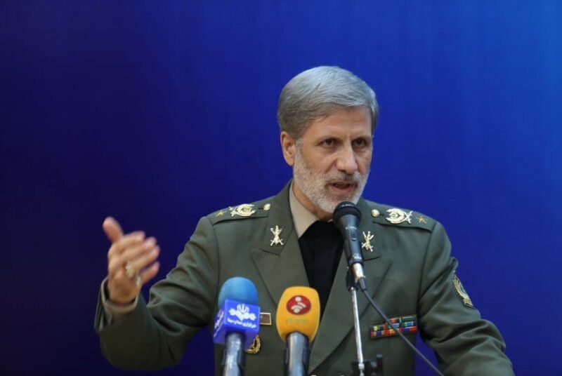 وزير الدفاع الايراني: الحظر لم يؤثر على منجزات ايران الدفاعية