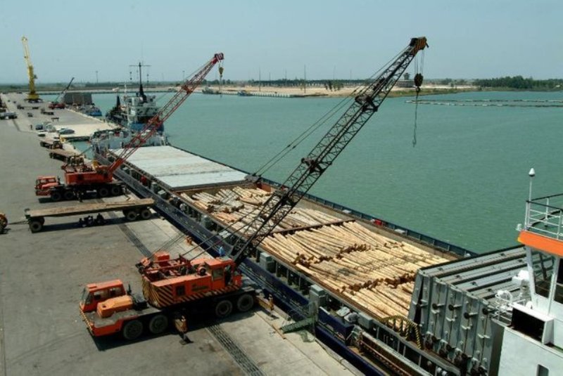 القطاع الخاص يستثمر 500 مليار تومان في ميناء أمير آباد شمال إيران