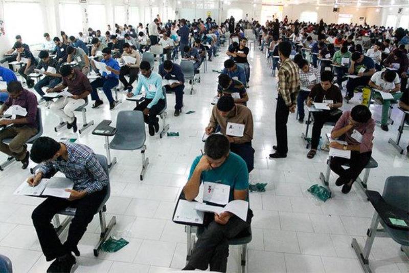 رئيس الجمهورية يكرم المتفوقين في امتحانات دخول الجامعات