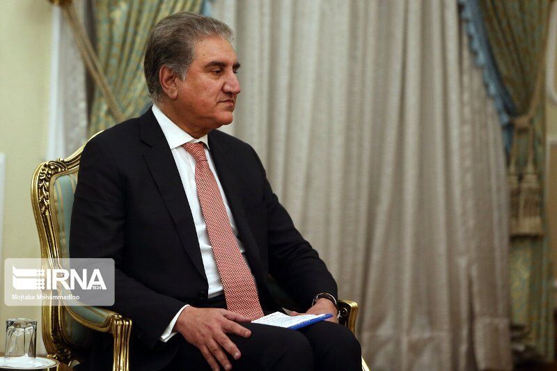 قريشي: باكستان بدأت جهودا دبلوماسية لالغاء الحظر على ايران