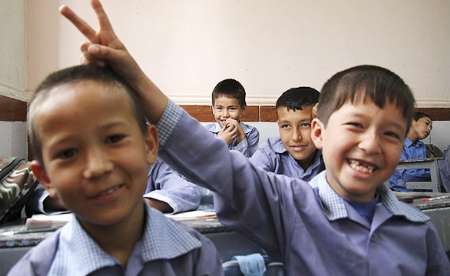رئيس المدارس الإيرانية خارج البلاد: الرعايا الأجانب يدرسون في 25 الف مدرسة داخل إيران