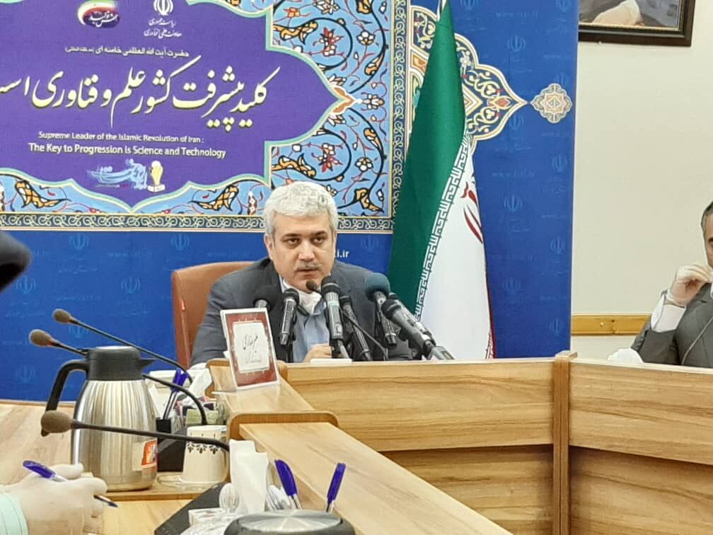 مساعد رئيس الجمهورية : ايران في غنى عن استيراد اجهزة الحدّ من انتشار كورونا