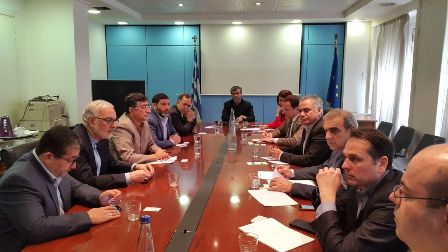 وزير الداخلية اليوناني يؤكد علي اهمية تعزيز العلاقات مع ايران
