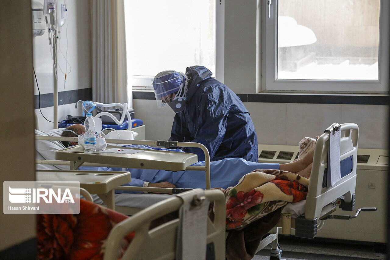 تسجيل 81 حالة وفاة جدیدة بفیروس کورونا في إیران
