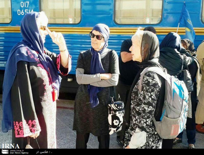 قطار 'قلب ايران ' السياحي يصل الي شرق ايران