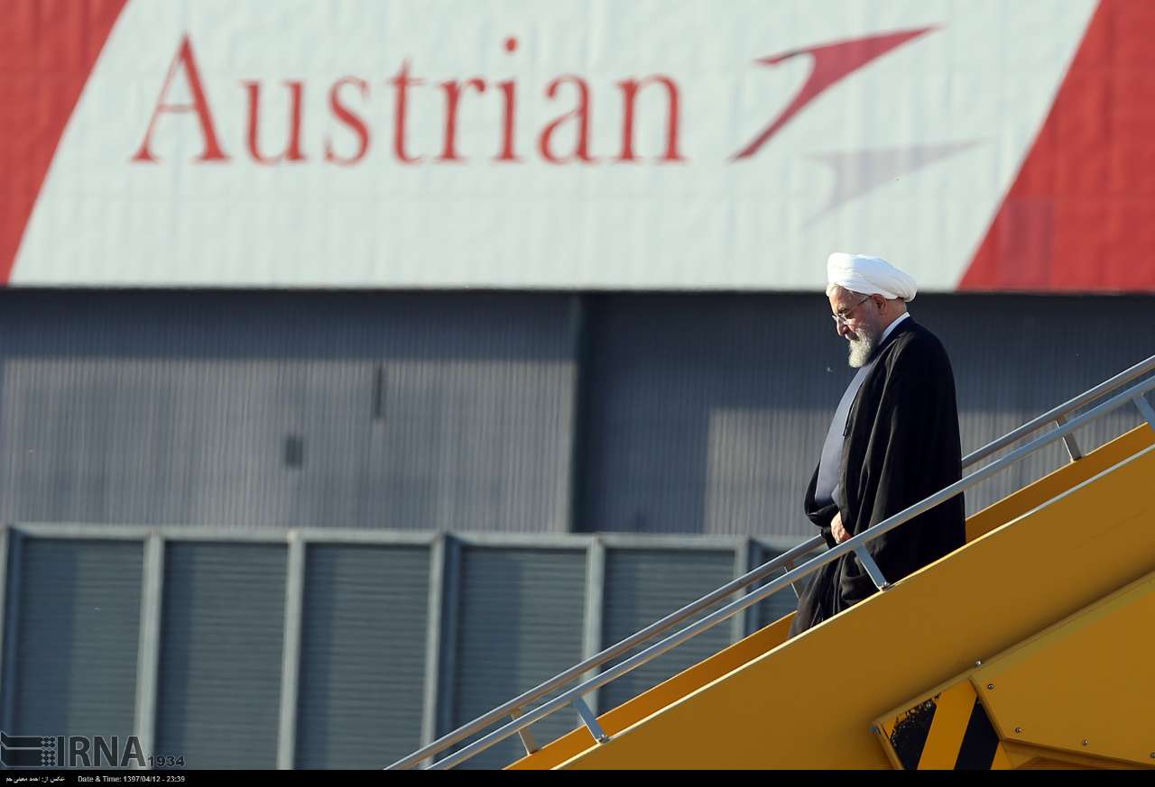 الرئيس روحاني يصل الي النمسا في ختام زيارته الي سويسرا