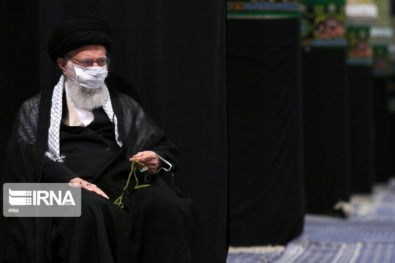 اقامة الليلتين الاولى والثانية من مراسم العزاء ء الحسیني بحضور قائد الثورة
