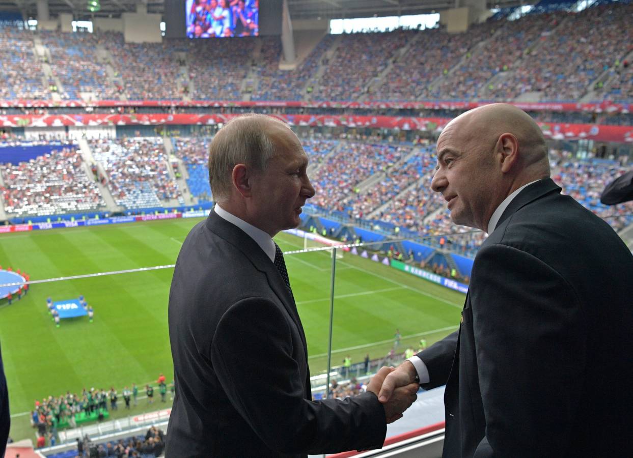 الرئيس الروسي يفتتح فعاليات بطولة كاس العالم 2018لكرة القدم