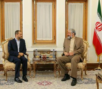 سرمدي: ايران جادة في تطوير العلاقات مع سلطنة عمان