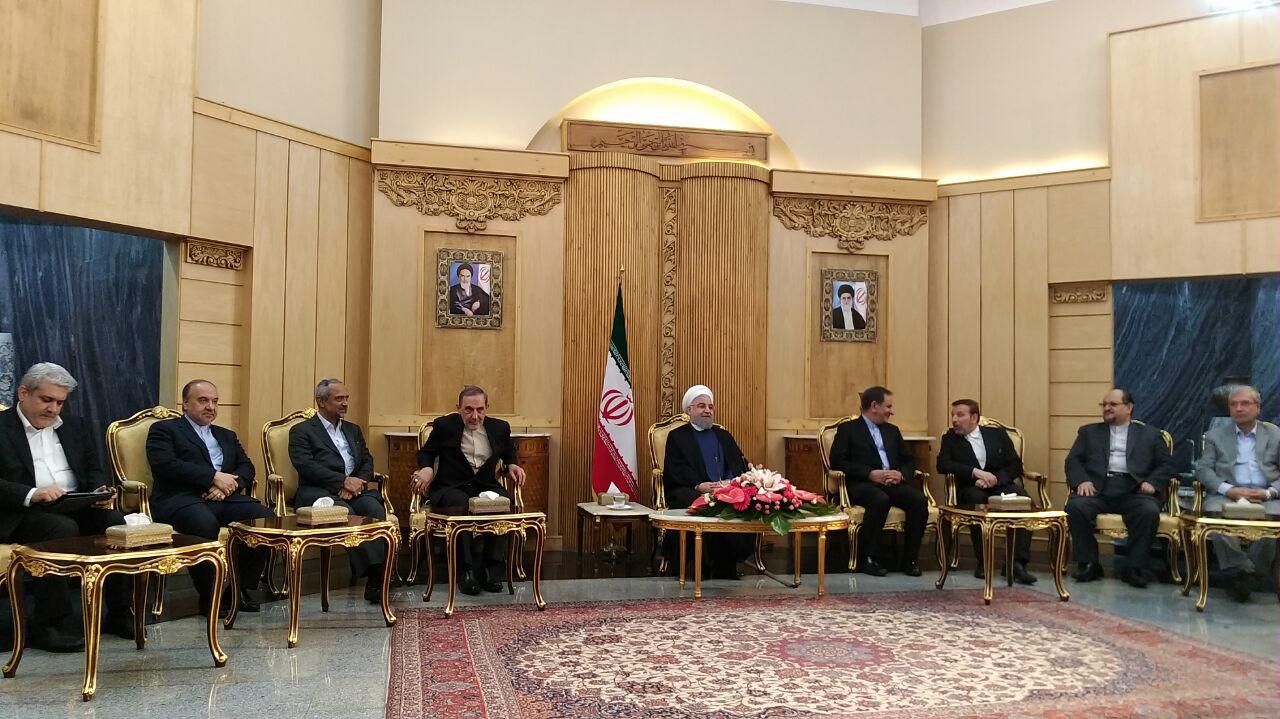 جميع الدول متفقة علي تائيد مواقف ايران في المنطقة والاتفاق النووي